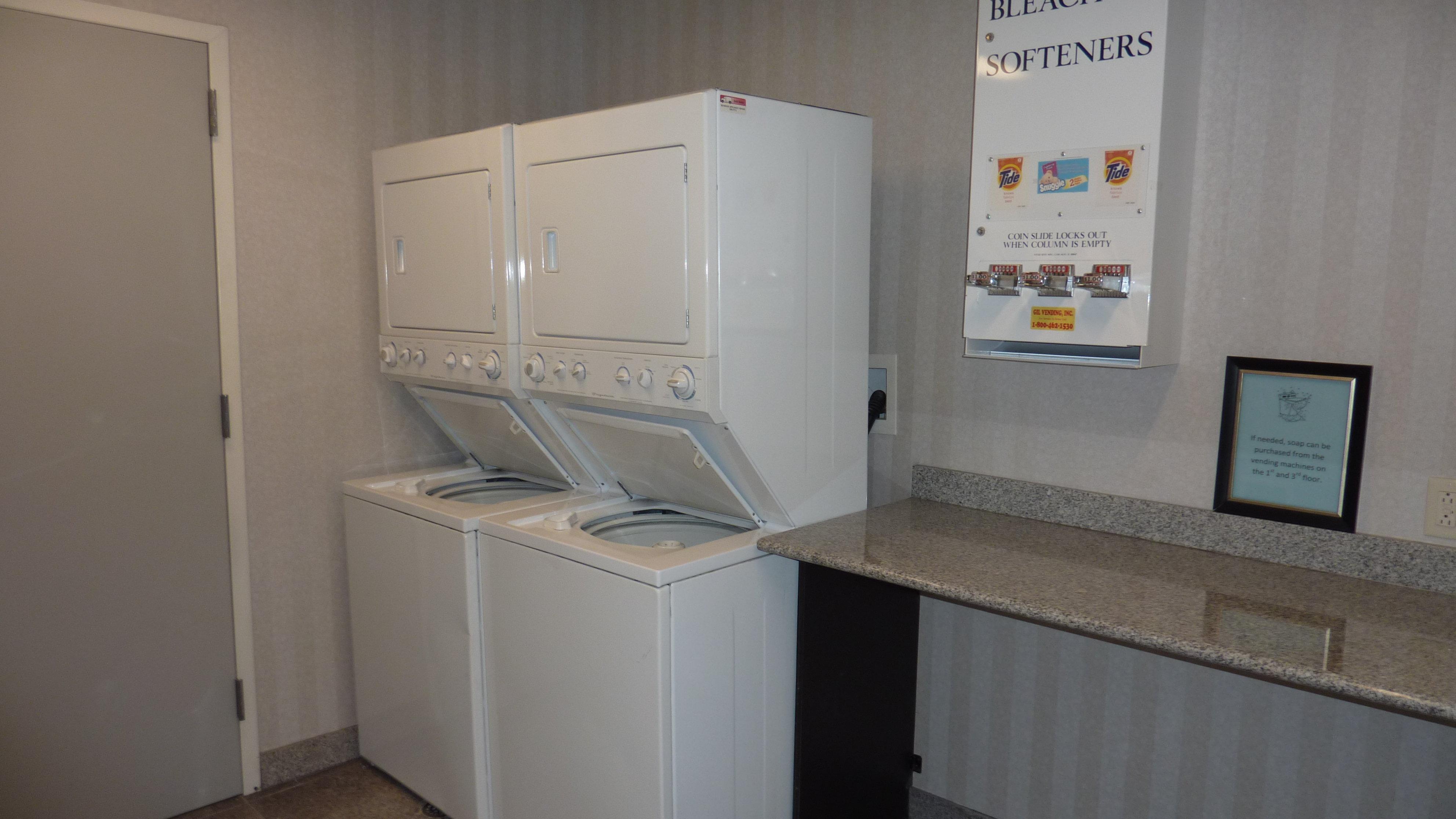 Holiday Inn Express Fishkill-Mid Hudson Valley By Ihg Eksteriør bilde